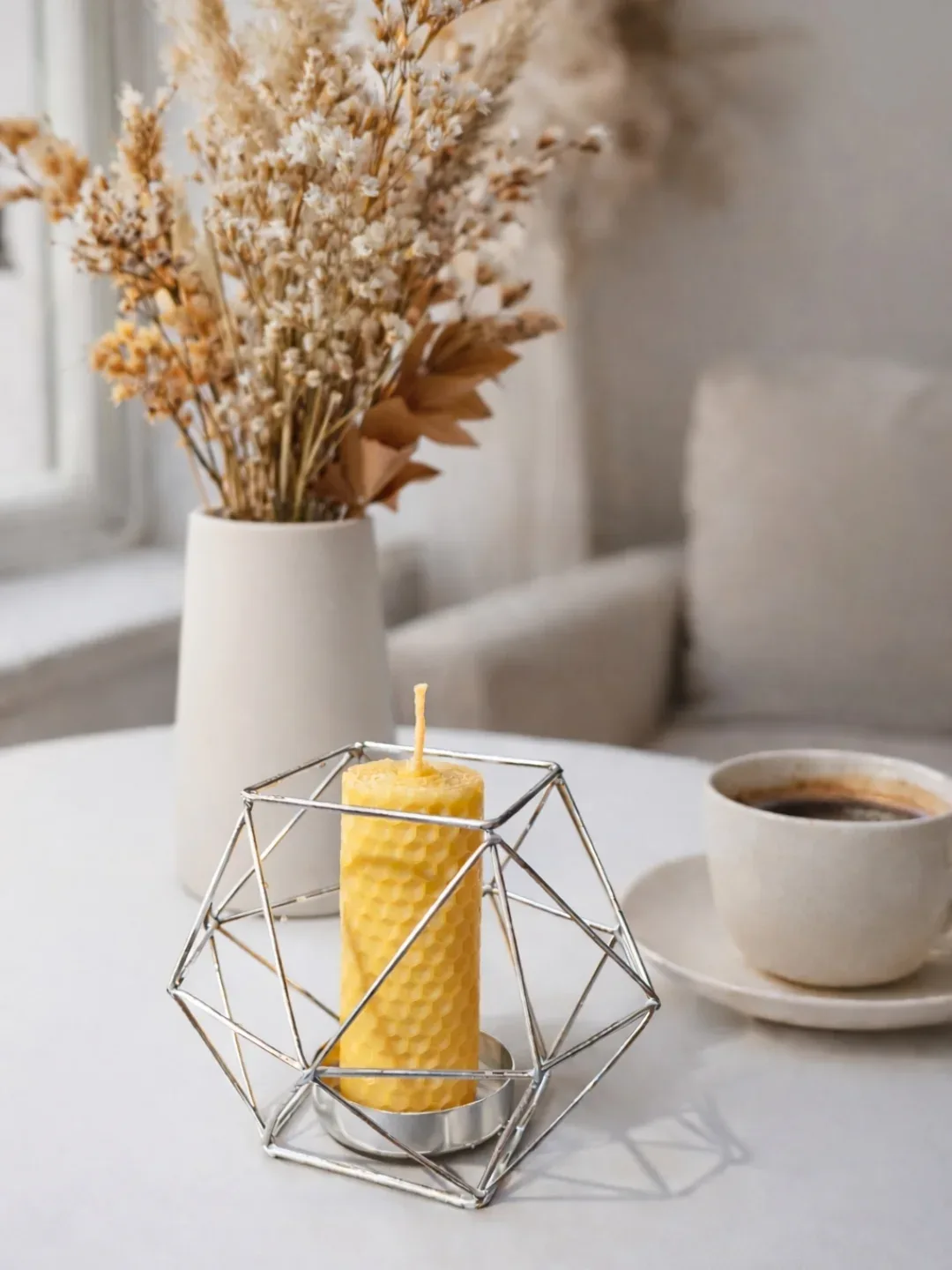 Zlatna saće svijeća